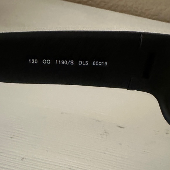 Vintage Gucci Black Sunglasses with Yellow Lenses - Picture 4 of 5